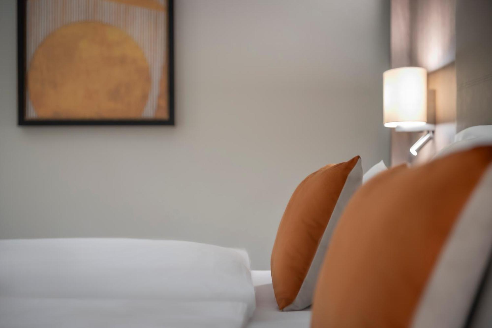 Clayton Hotel Dusseldorf City Centre Ngoại thất bức ảnh