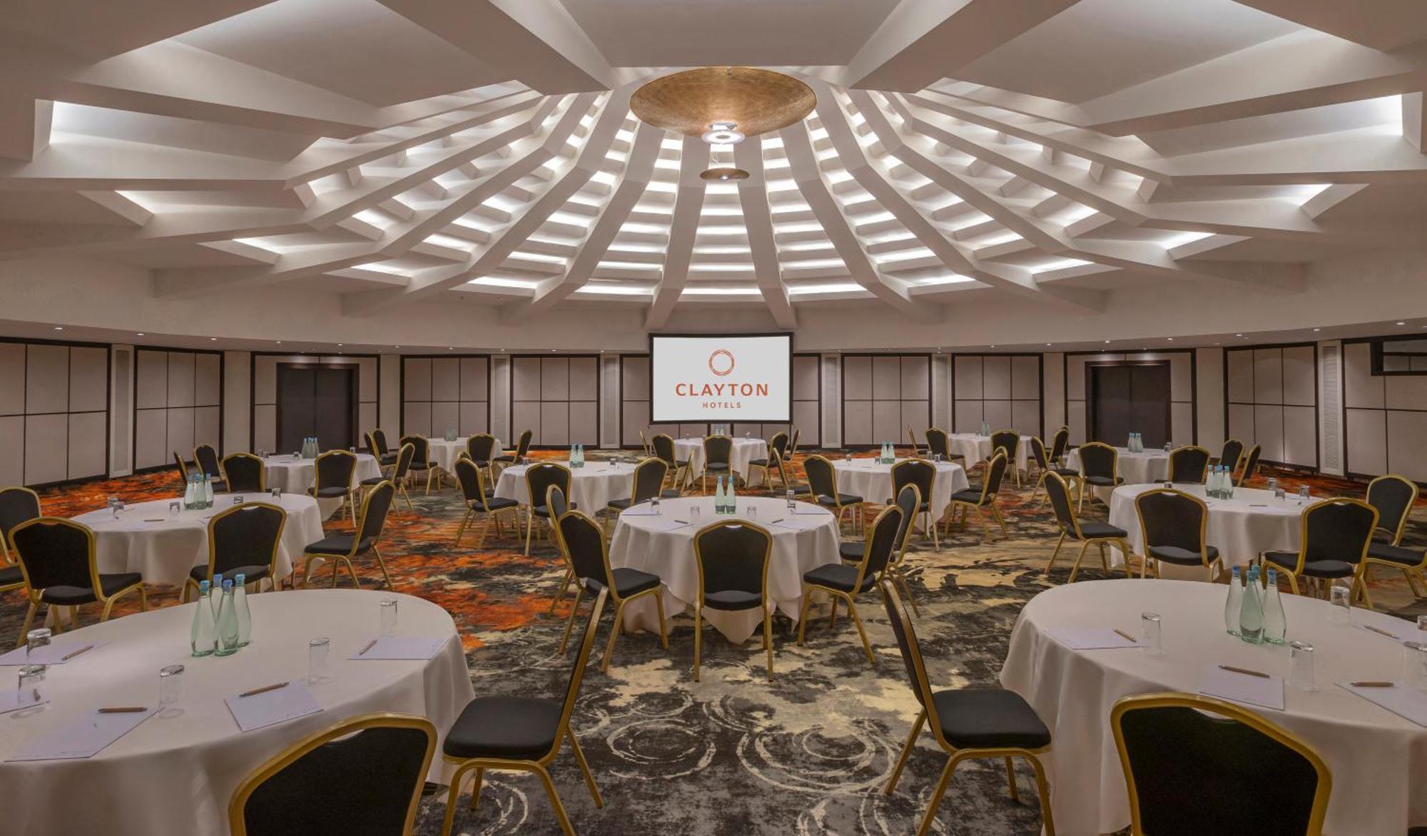 Clayton Hotel Dusseldorf City Centre Ngoại thất bức ảnh